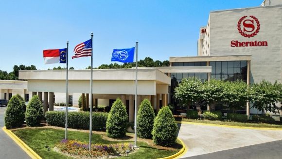 Charlotte Airport Hotels Sheraton Hotel Driving Sheraton Charlotte Airport Hotel Exterior Partial View